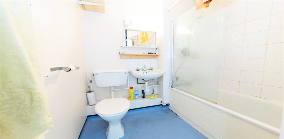 			3 Bedroom, 1 bath, 1 reception Flat			 SHERRIFF ROAD, WEST HAMPSTEAD